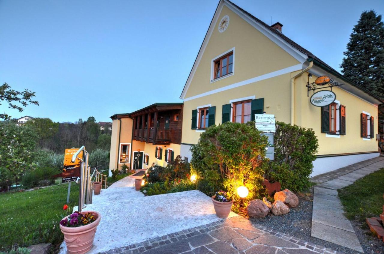 Ferienappartments Landhaus Fuehldichwohl Fehring Exteriör bild